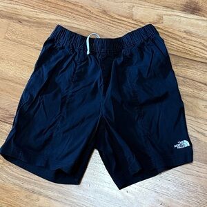 North face size small unlined class v pull on trunks black small